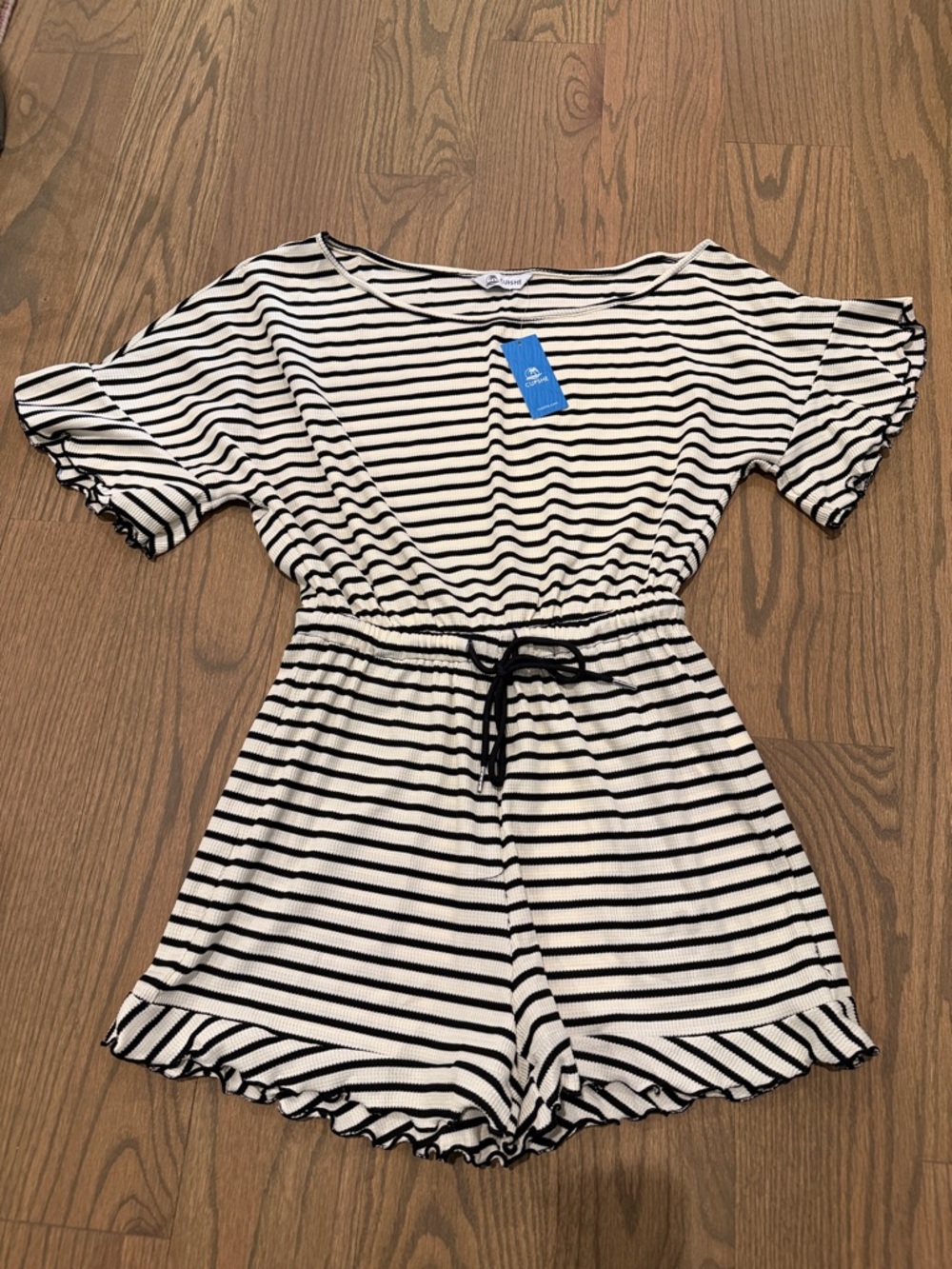 Cupshe Black & White Striped Short Sleeve Romper